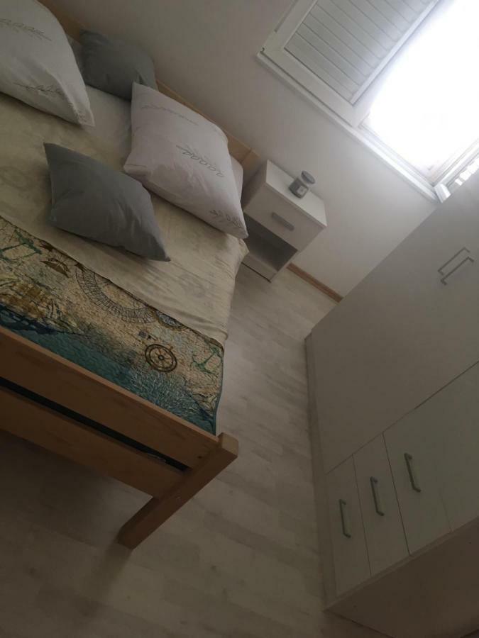 דוגי ראט Angella Apartment מראה חיצוני תמונה