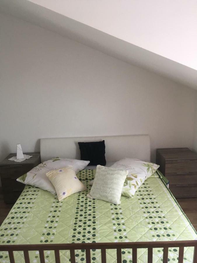 דוגי ראט Angella Apartment מראה חיצוני תמונה